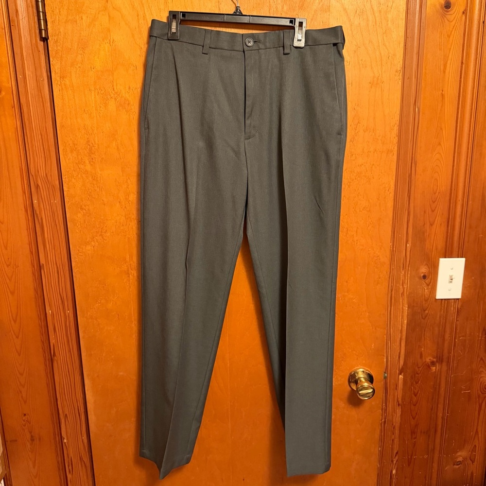 Men's Classic Dress Pants in Charcoal Gray